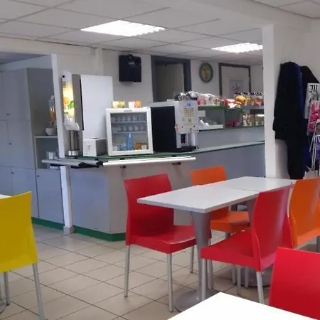 Premiere Classe La Rochelle Sud - فندق