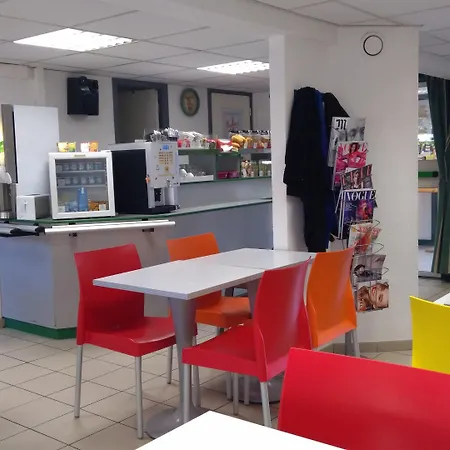 فندق Premiere Classe La Rochelle Sud - *