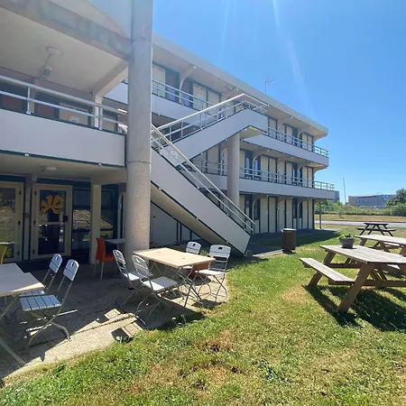 Premiere Classe La Rochelle Sud - فندق