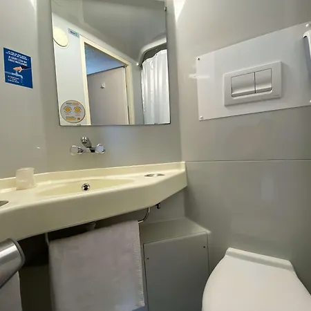 Hotell Premiere Classe La Rochelle Sud - *
