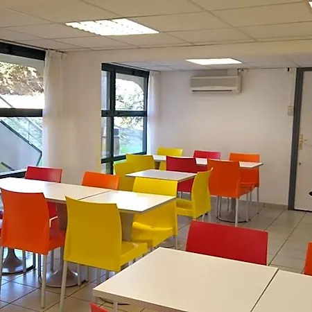 Premiere Classe La Rochelle Sud - Отель